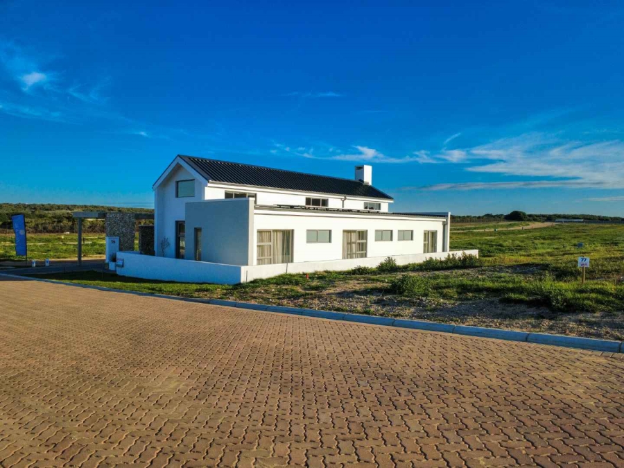 2 Bedroom Property for Sale in Stilbaai Wes Western Cape